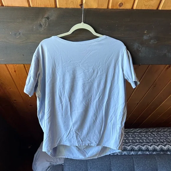 Light Blue Lululemon Women's Top Size Medium Loose Fit - Picture 2 of 4